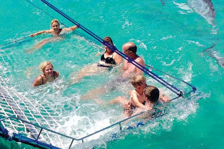 Fraser Island boom-net cruise and coastal scenery